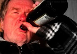 Сколько живут алкоголики: влияет ли алкоголизм на продолжительность жизни