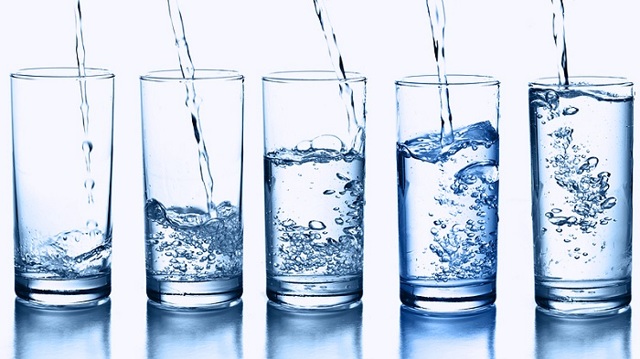 Через сколько после еды можно пить воду и можно ли запивать еду