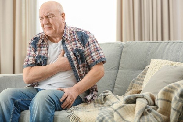 Признаки инфаркта у мужчин: как распознать угрозу для жизни