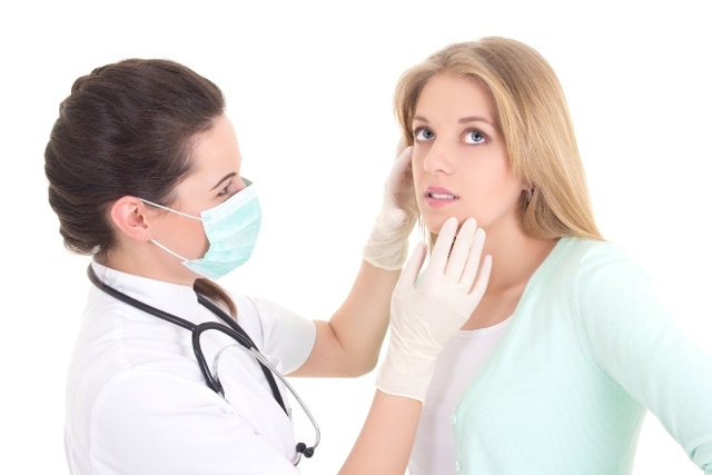 Прыщи на носу: причины у женщин, у мужчин, методы лечения