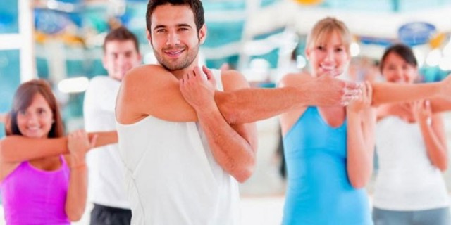 Фитнес на батуте: преимущества, базовые упражнения для похудения
