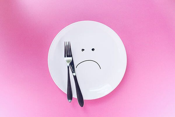 Что такое интервальное голодание и как к нему привыкнуть