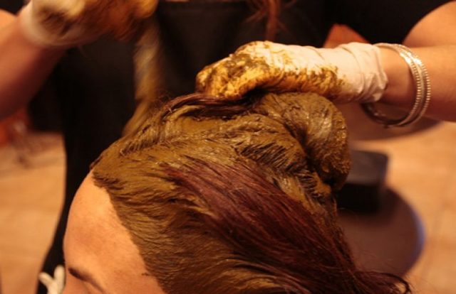 Уход за кудрявыми волосами: особенности локонов, советы по применению масок
