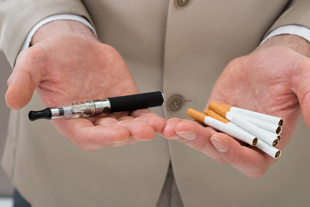 Что вреднее – электронная сигарета или обычная: особенности гаджета