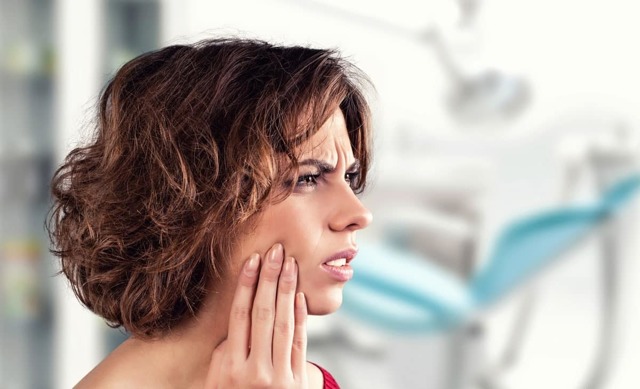 Почему болят зубы при простуде: главные причины ноющей боли и боли в дёснах