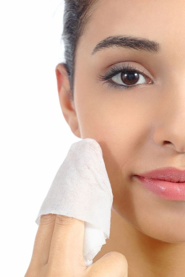 Уход за проблемной кожей лица: очищение, тонизирование, защита и питание